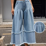 Lila | Light Blue Pleated Wide-Leg Jeans