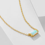 Livia – Silver necklace with small pendant