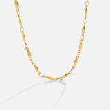 Madeleine – A delicate gold necklace with fine links