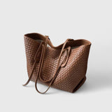 Apolonie | Chic Tote Bag