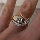 Carla – Asymmetrical vintage ring in gold and silver with zircons